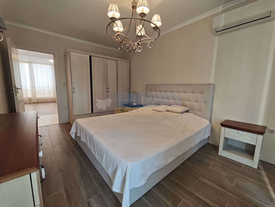 Висококатегорийно жилище с панорамна гледка към морето ви очаква!