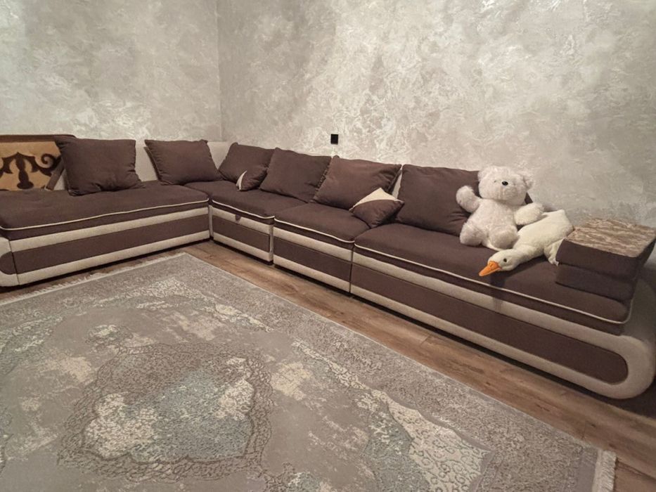 Диван в хорошом состояние