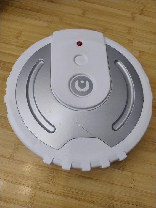 Robot pentru curățare podea