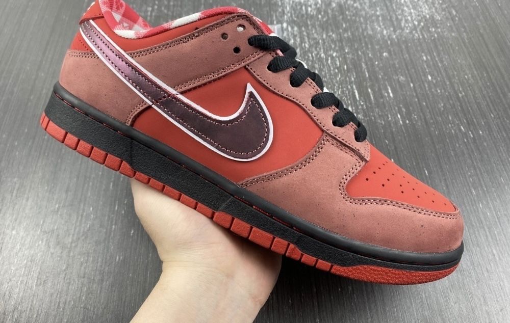 Nike SB Dunk Low Red Lobster