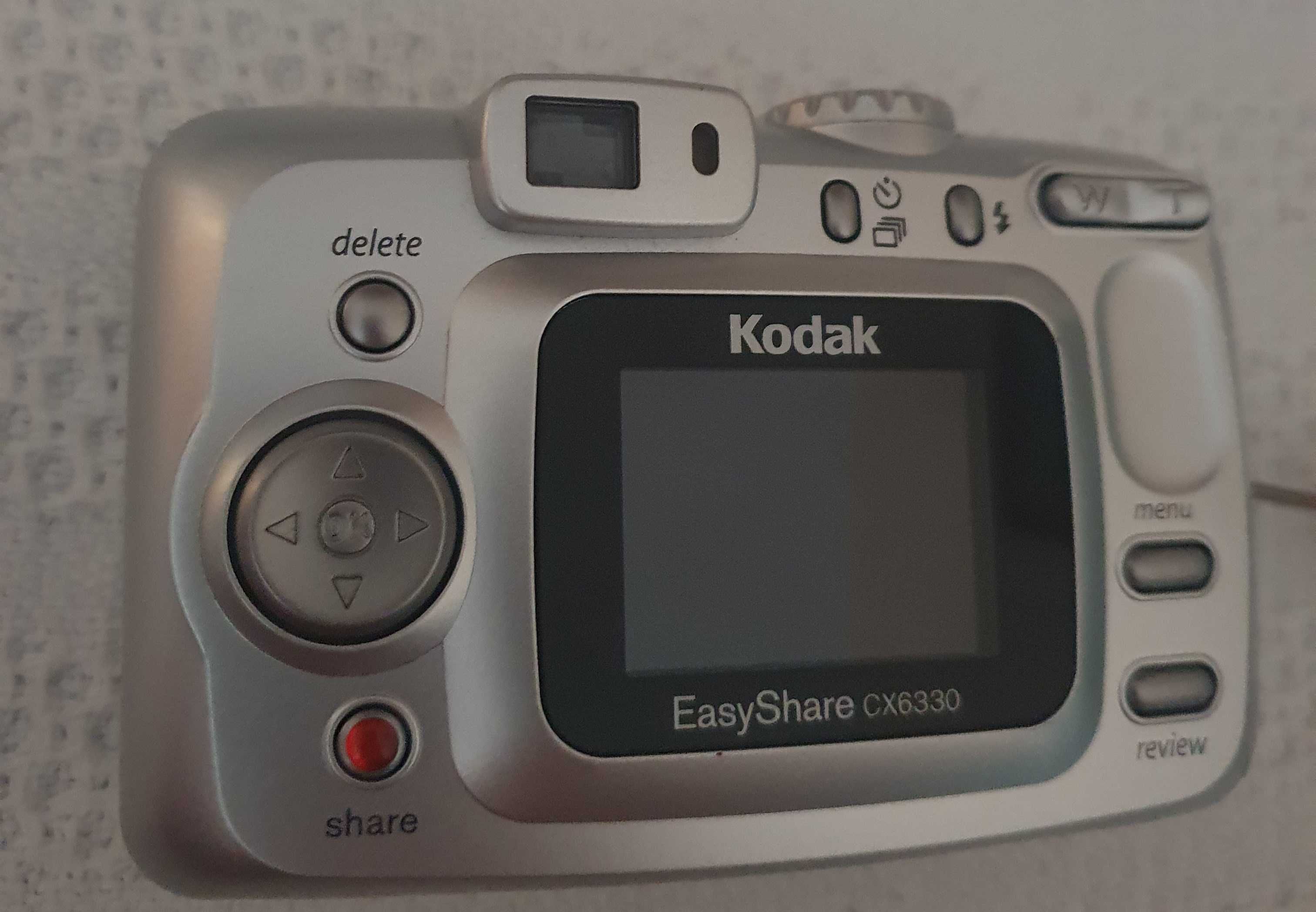 фотоапарат KODAK  Easy share CX6330 ;  3.1 Mega Pixels