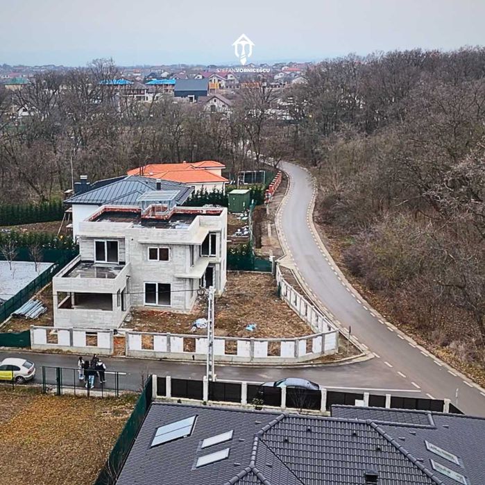 Casa individuala de vanzare - La rosu | 167 mp | 4 Camere