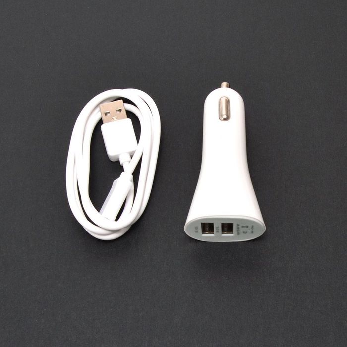 Зарядно за телефон за автомобил с 2 изхода цвят бял бързо зареждане