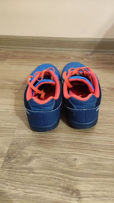 Umbro футболни стоножки 34 номер