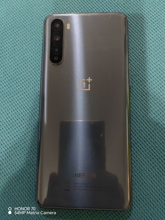 Oneplus Nord model ac2003 și Xiaomi redmi A3