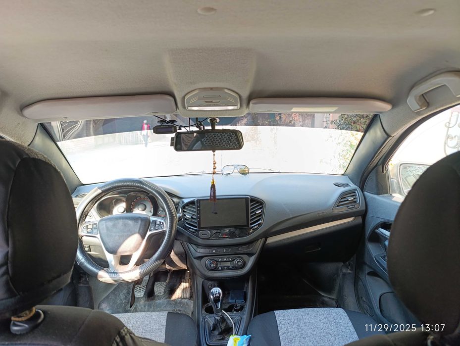 Lada Vesta SW sotiladi