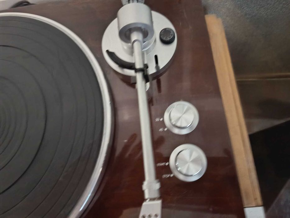 Грамофон Akai Pro BT500