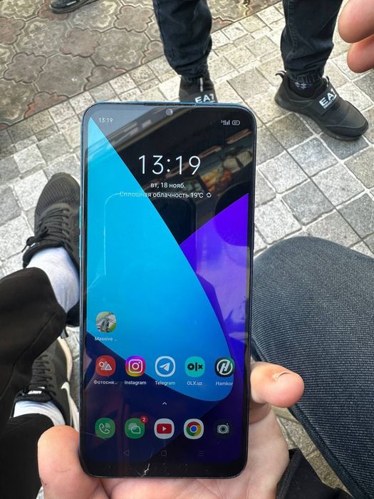 Realme c3 64 gb li iwlawi chetkiy srochna arzonga