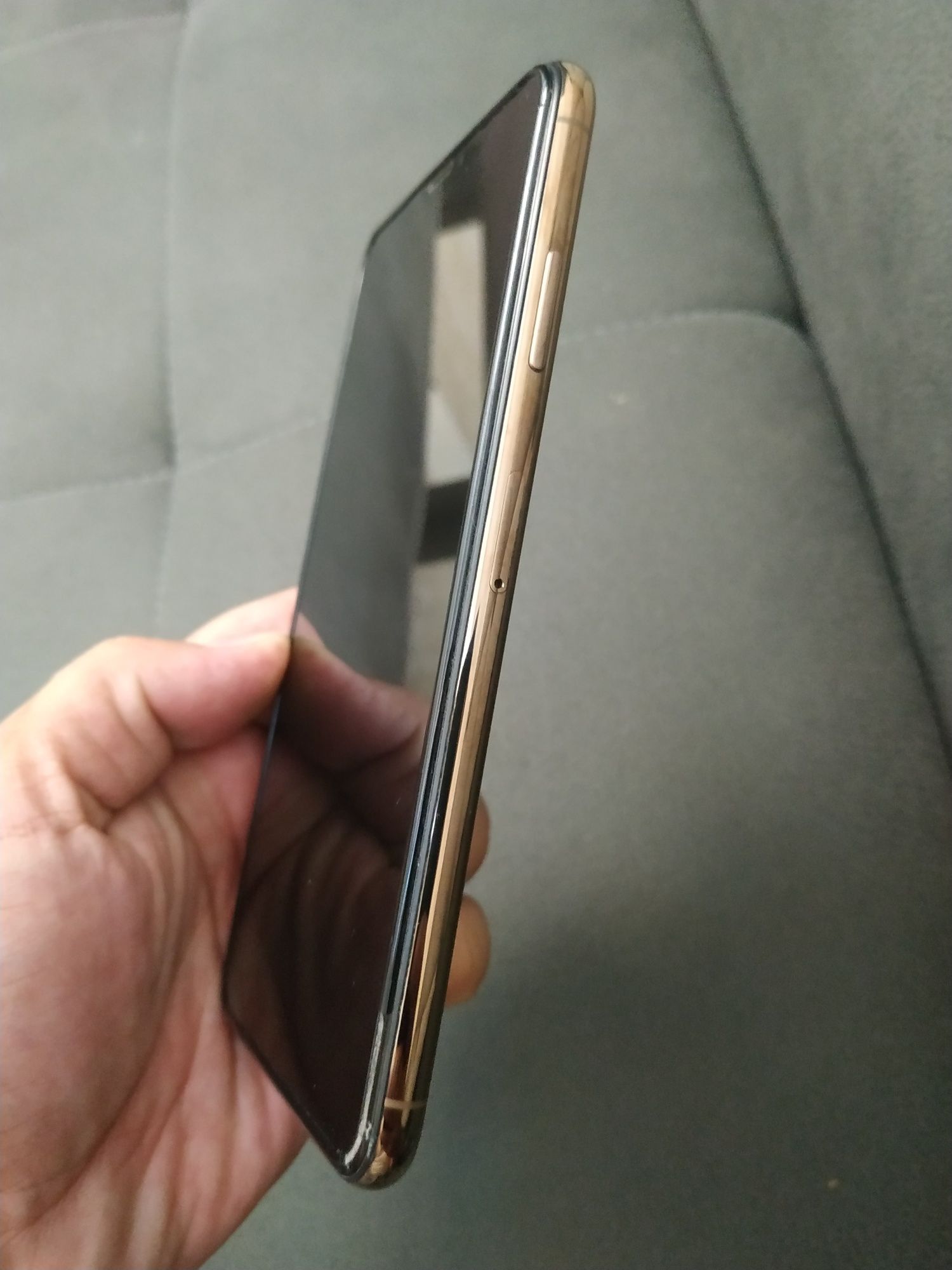 iphone XS MAX Gold