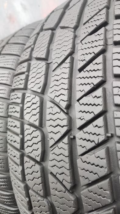 2бр. зимни гуми 225/45/17 Continental
dot22
6.9mm
Добро състояние на г