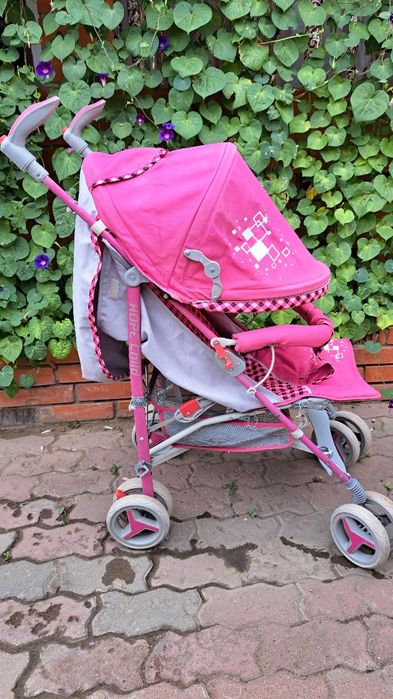 Продам две коляски в одни руки. Возможна продажа по отдельности.