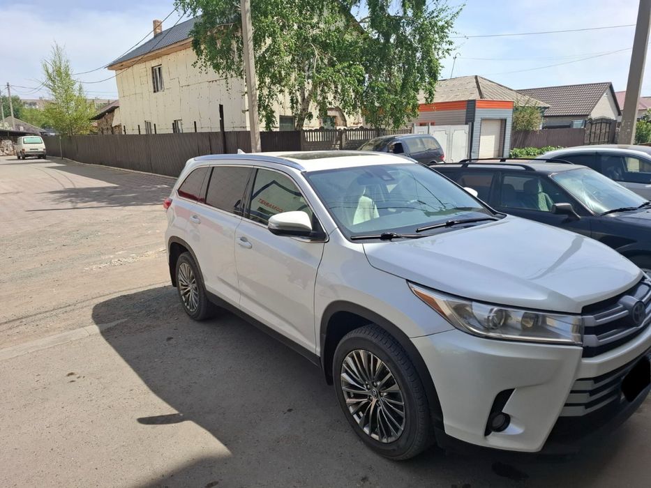 Продам Toyota Highlander
