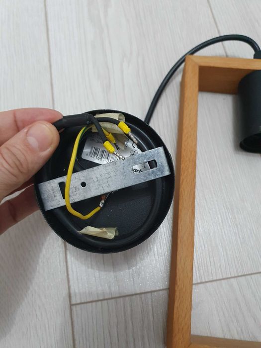 Lustra din lemn 1bec