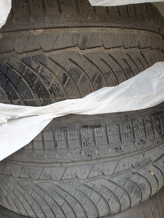 Michelin pilot alpine 225 50 18 dot2023