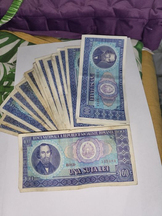 Vând bacnote de 100 lei din 1966