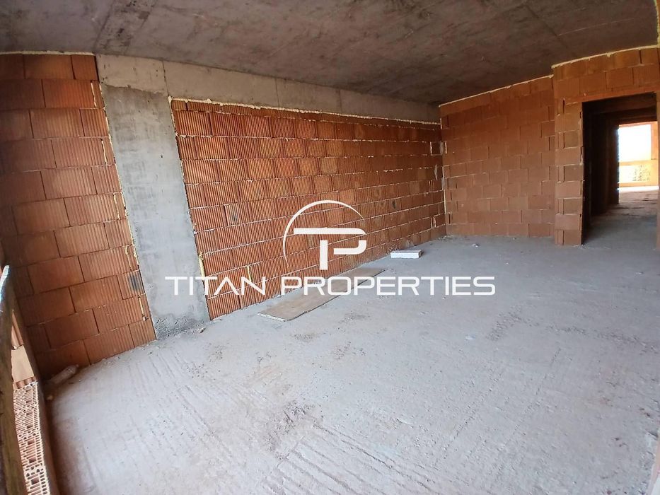 Продава се Двустаен апартамент в Пловдив, Остромила - 74 кв.м за 1230 €/кв.м - Снимка #1