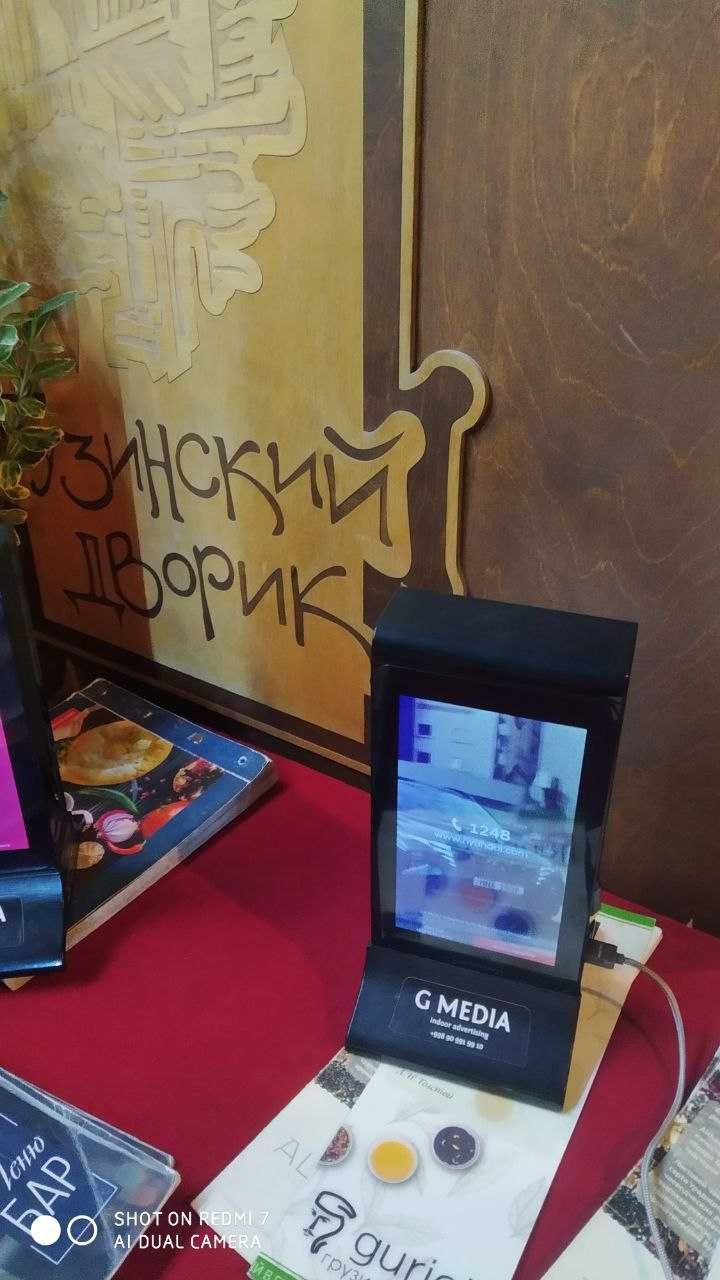 Рекламный пауэр банк с дисплеем, количество 175, б.у. 100 у.е.