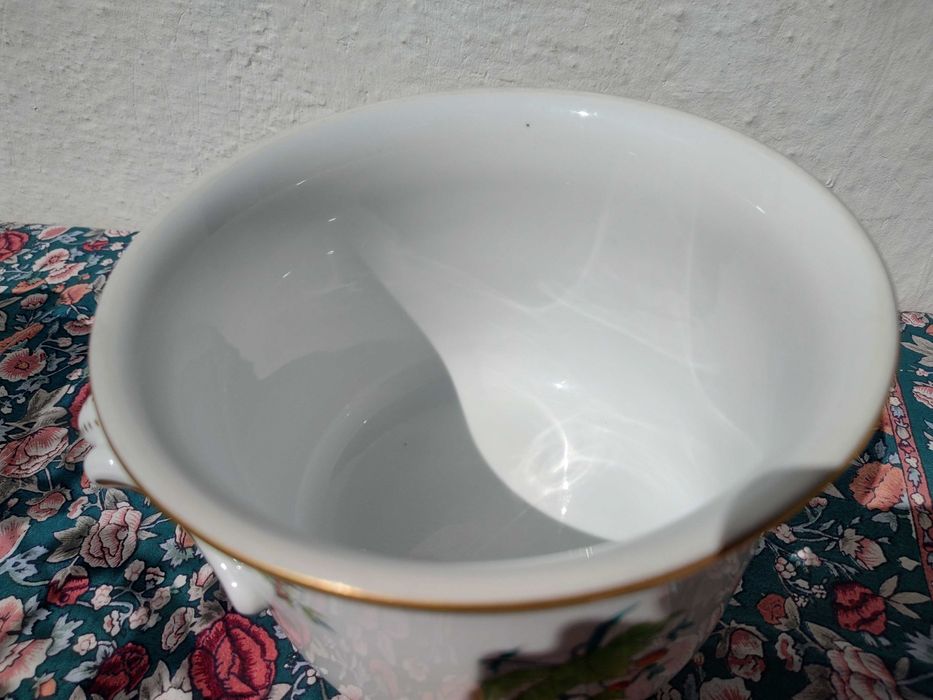 Голяма ръчно рисувана кашпа на Herend