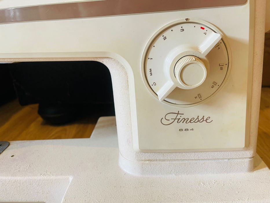 Шевна машина - Finesse 884