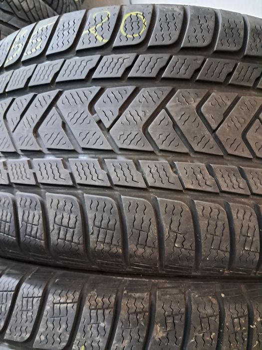 Anvelope second iarna 285 35 R20 Pirelli