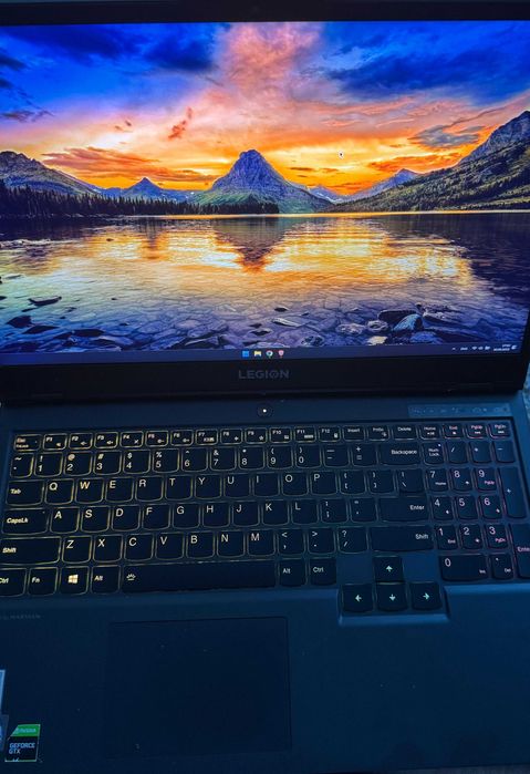 Vand laptop Lenovo