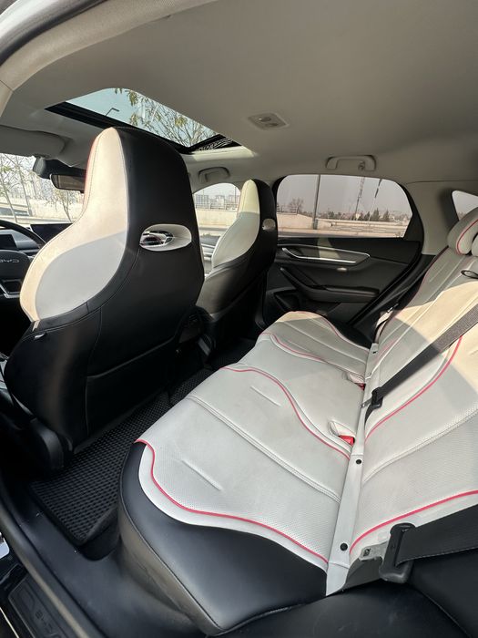 BYD chazor Qora Gbrid 4 poz Full 2023