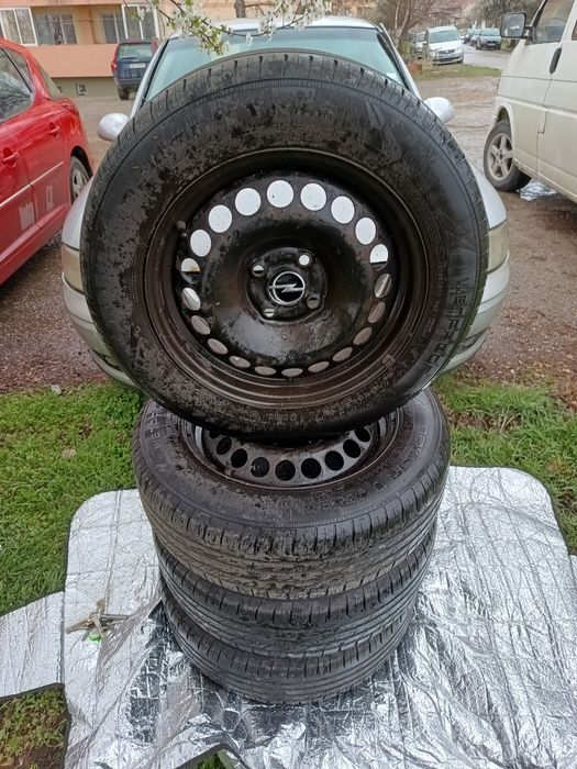летни гуми  Nokian Tyres 185/65/15 Dot 2022г