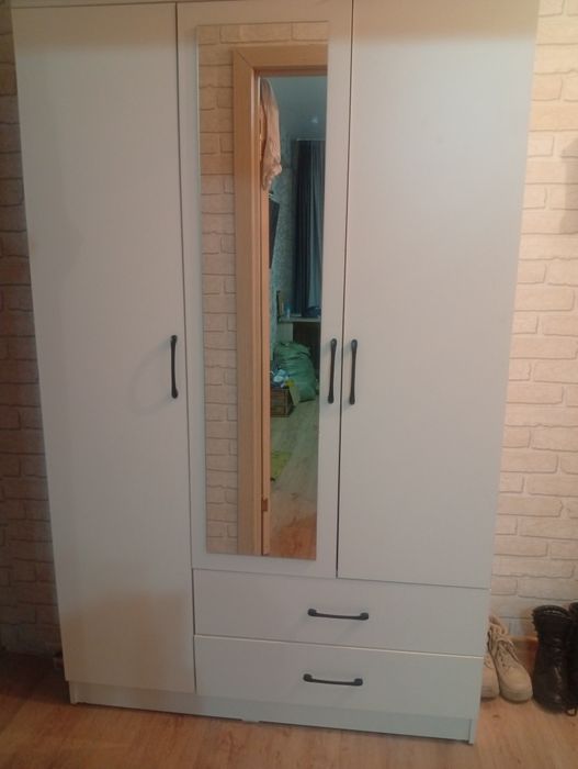 Продам  шифонер за 50000