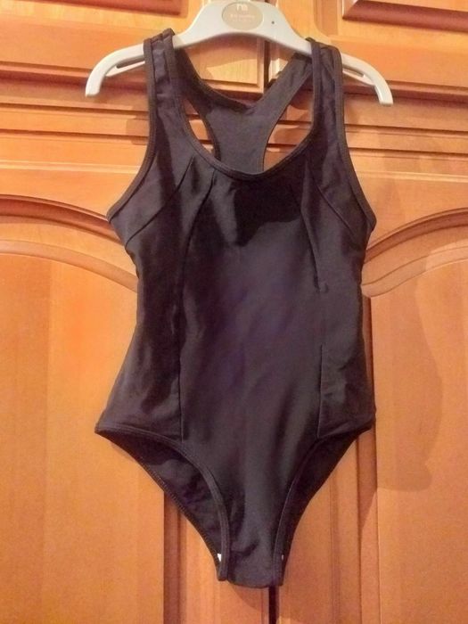 Купальник на девочку 7-9лет