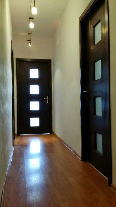 Продава се Тристаен апартамент в София, Изток - 85 кв.м за 2200 €/кв.м - Снимка #2