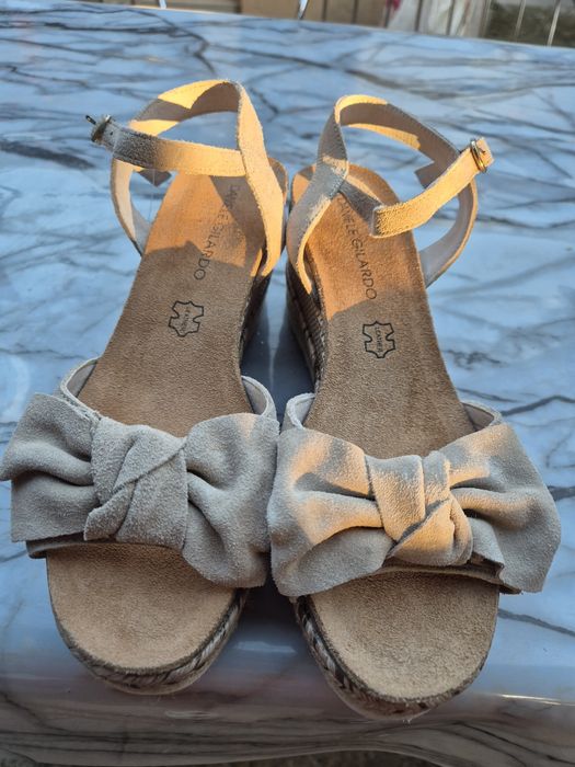 Дамски сандали. Нови