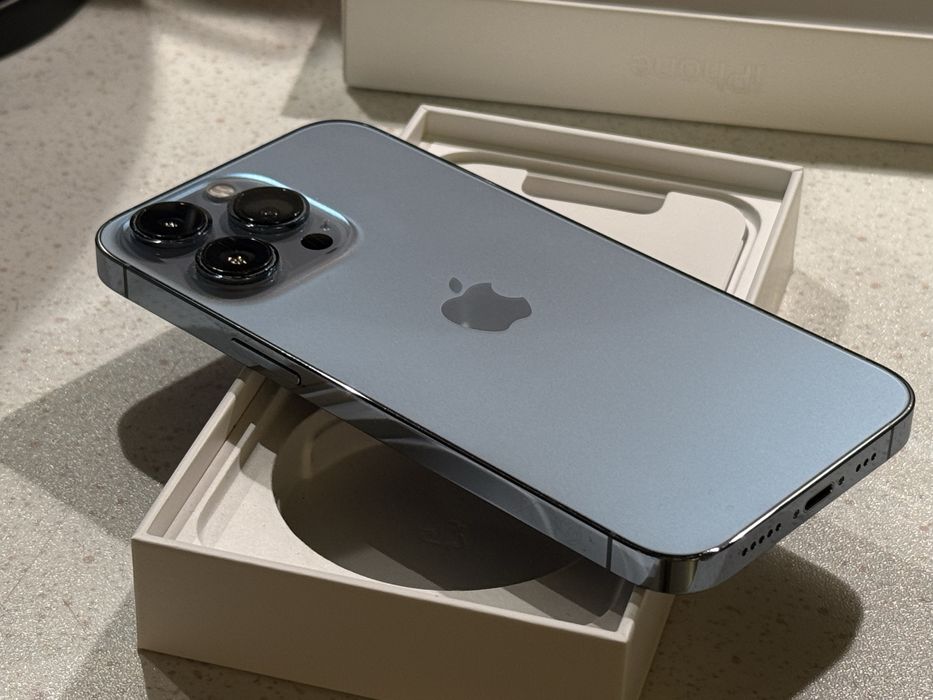 iPhone 13 Pro 128GB Sierra Blue – Перфектен, 100% Батерия!