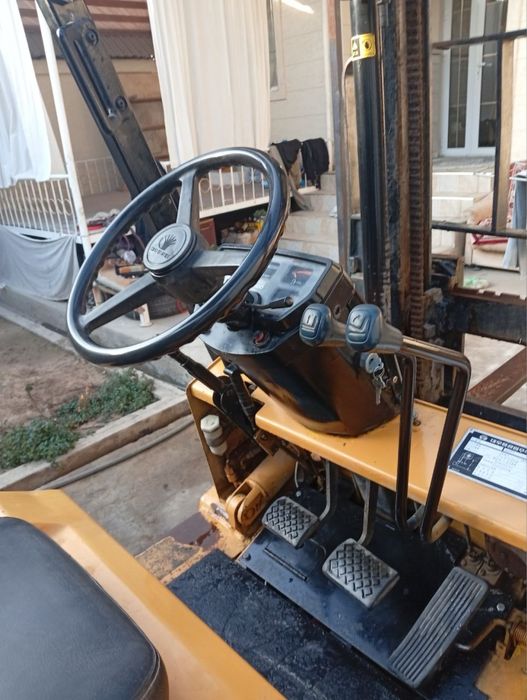 Вилочный погрузчик (кара) 1,5 т лик DAEWOO, зур холатда сотилади