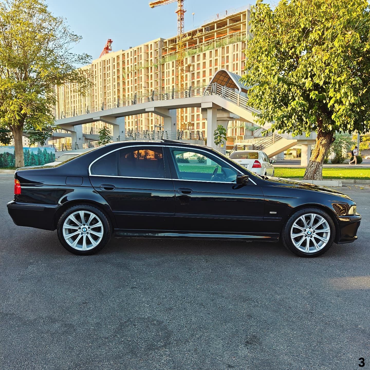 BMW E39, 1997, МКПП, в хорошем состоянии