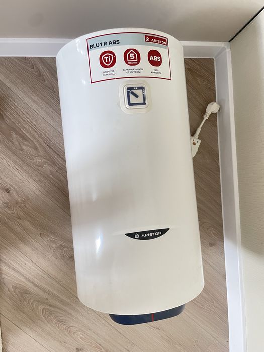 Продается аристон 40л