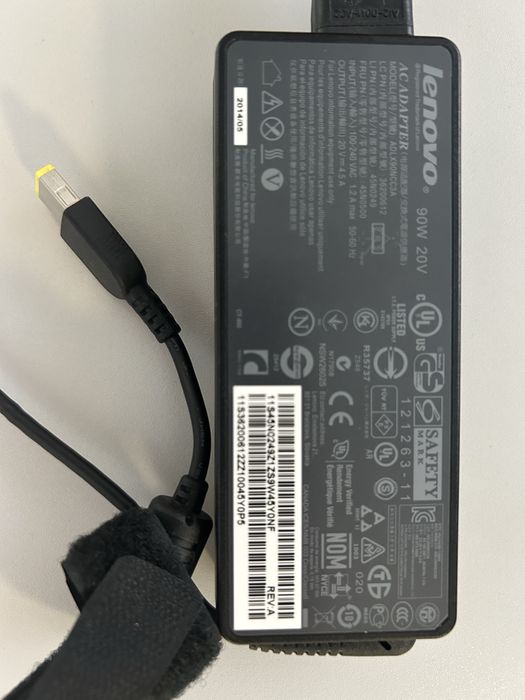 Incarcatoare laptop Lenovo diferite modele si amperaje