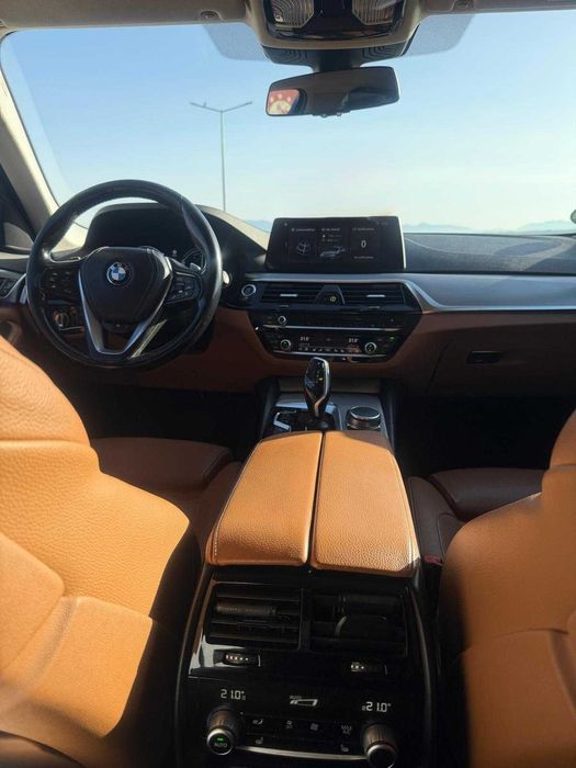 BMW 520d G30 2017 Full Option