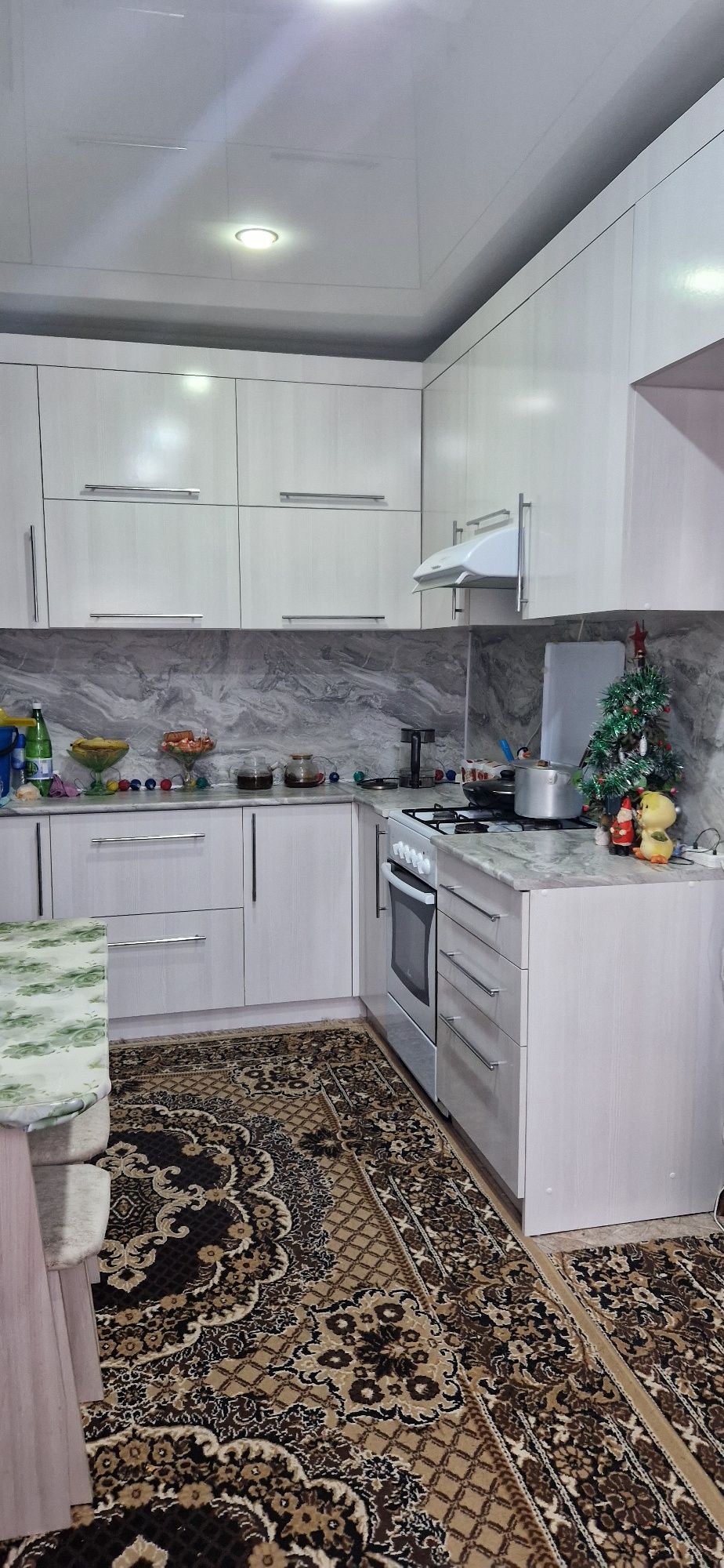 Продам часть дома, р-н.Аквапарк"Нептун"28кв,м.с центральным отоплением