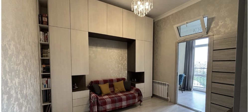 Юнусабад 4 квартал. Продается квартира 1/10/11