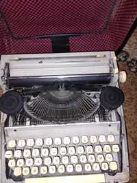 Работеща пишеща машина
