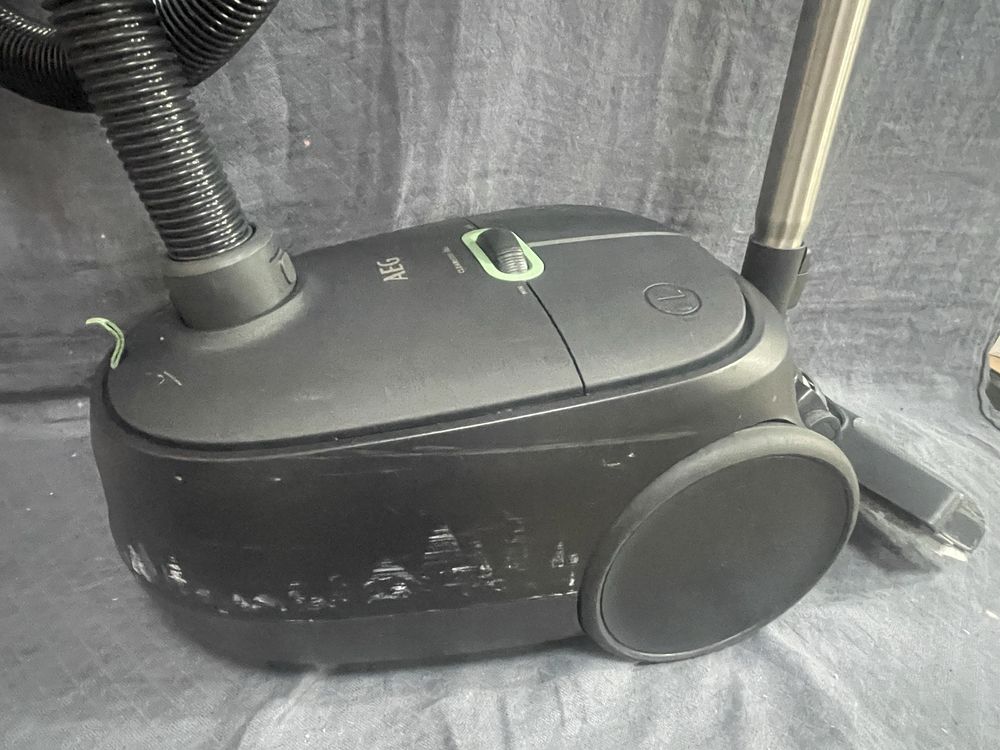 Прахосмукачка AEG AB61C2OKO – 3.5L,