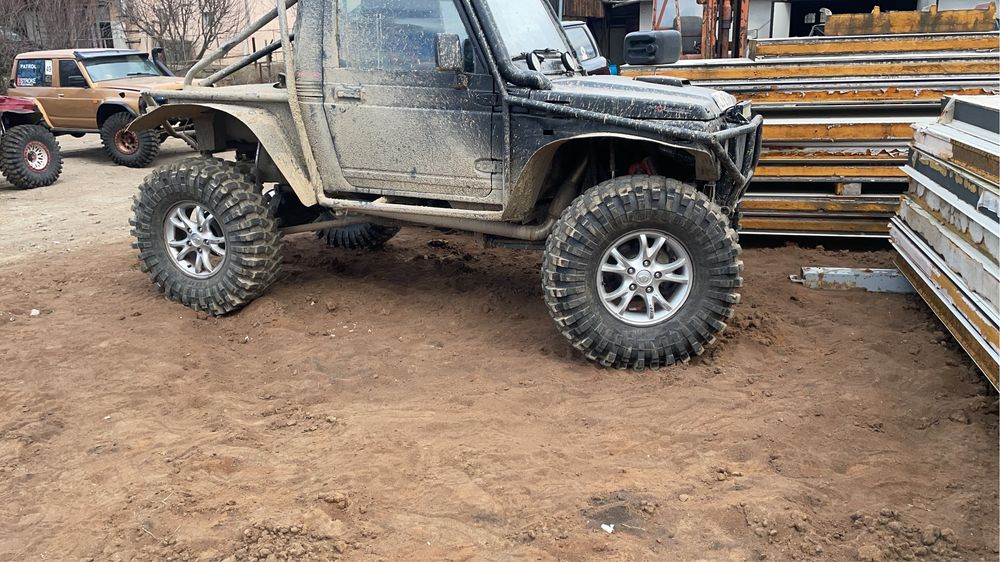 Se vinde suzuki samurai pentru offroad extrem nu patrol toyota