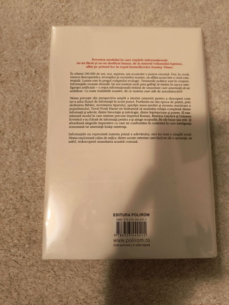 Vând carte sigilată Nexus,scrisă de Yuval Noah Harari,la preț bun!