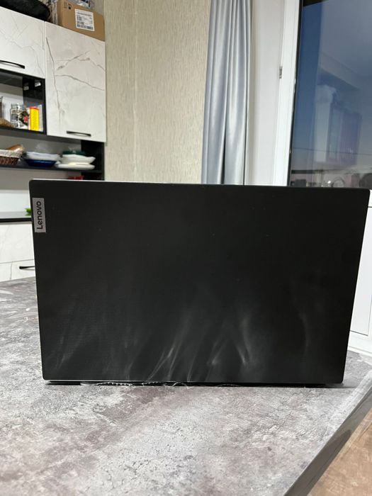 Продаю ноутбук Линова новый