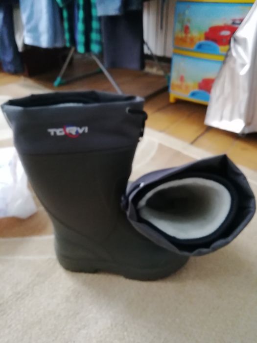 Продам мужские зимние сапоги