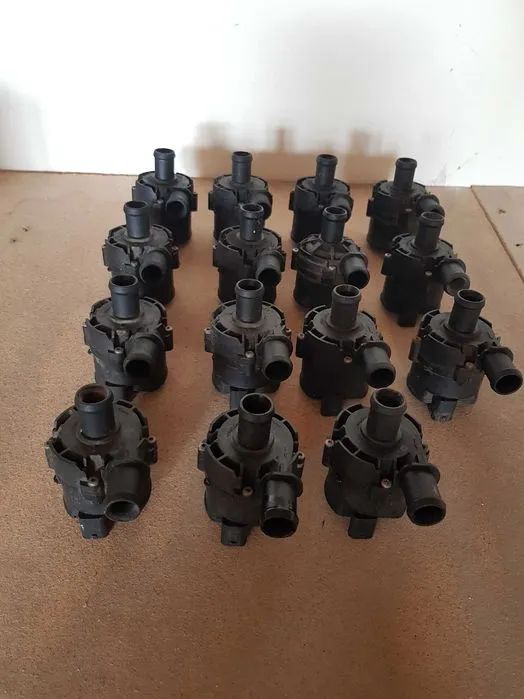 Pompa auxiliara apa Audi A3 Skoda Octavia VW Passat Seat Leon