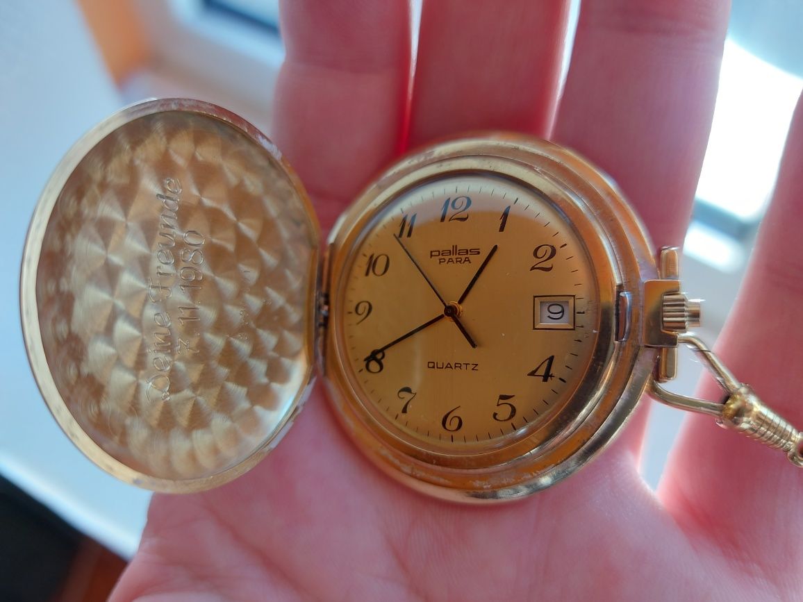 Ceas de buzunar vechi Pallas Para + ceas modern din Grecia
