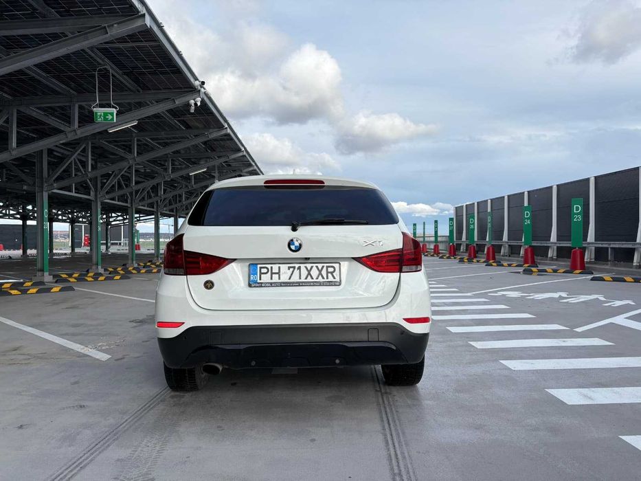 BMW X1 xDrive25d Aut. Sport Line - Foarte bine intretinut