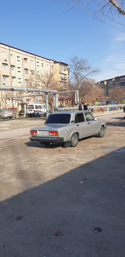 Vaz2107 sotiladi srochni