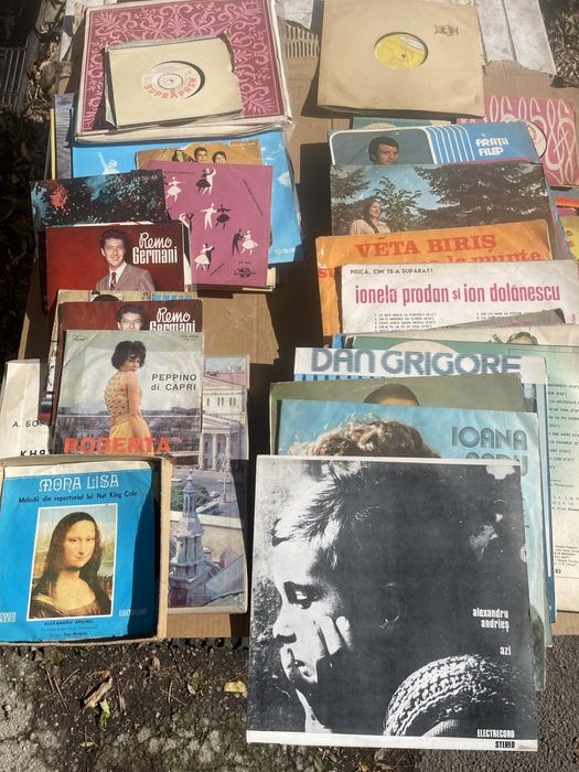 Colectie Discuri Pickup  muzica veche Romaneasca si straina . 60 buc